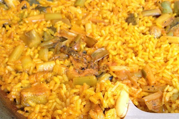 Paella Valenciana de Carne y Verduras