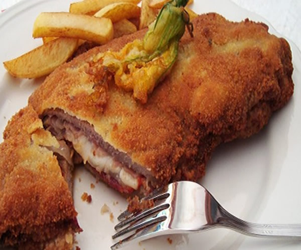 Cachopo de Ternera, con guarnicion