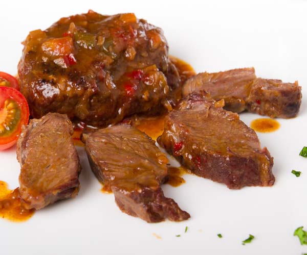 Carrilleras de Cerdo en salsa de Vino viejo