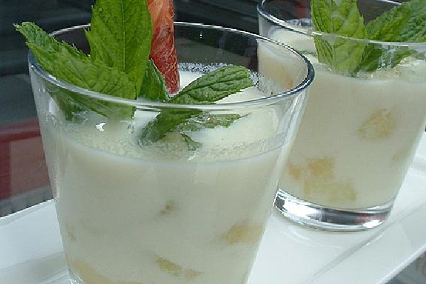 Chupito de Crema de Melón con Jamón frito