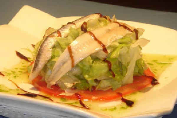 Platito de Ensaladita de Boquerones