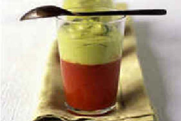 Chupito de Gazpacho y Guacamole