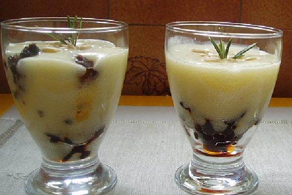 Vasito de Morcilla en Espuma de Manzana