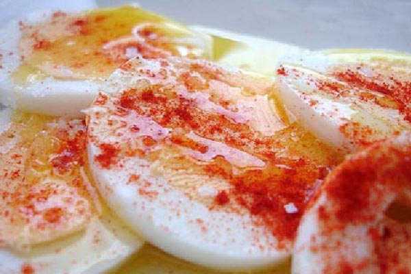 Huevos con Pimentón
